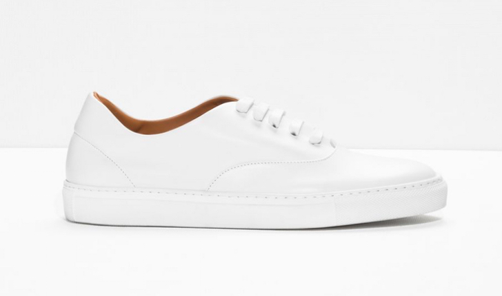 Fräscha sneakers som funkar till allt från & Other Stories, ca 950 kr. Fräscha sneakers som funkar till allt från & Other Stories, ca 950 kr.