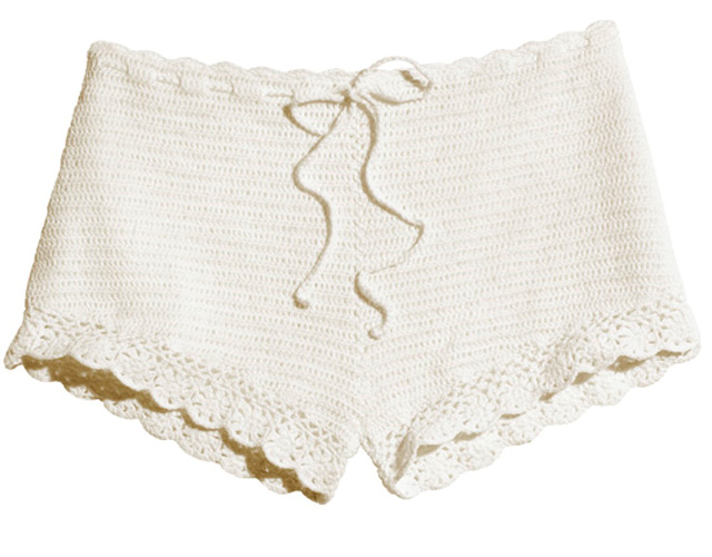 Shorts i ekologisk bomullsblandning, 249 kronor. Shorts i ekologisk bomullsblandning, 249 kronor.