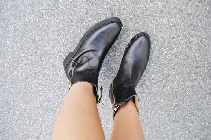 "Är lite smått förälskad i mina nya boots."